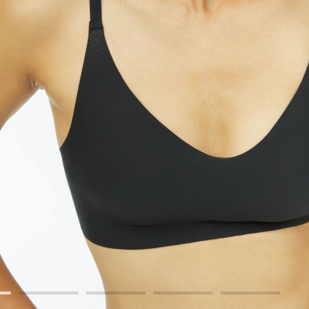 Italic seamless bra